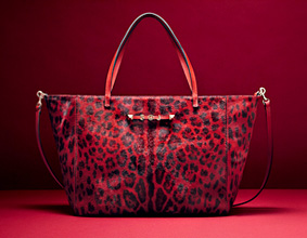 Эксклюзивные сумки Versace...